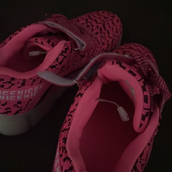 SDSPEED Kids Roller Skate Shoes pink Single Wheel Sport Sneaker LED size 5(37) - Picture 14 of 15